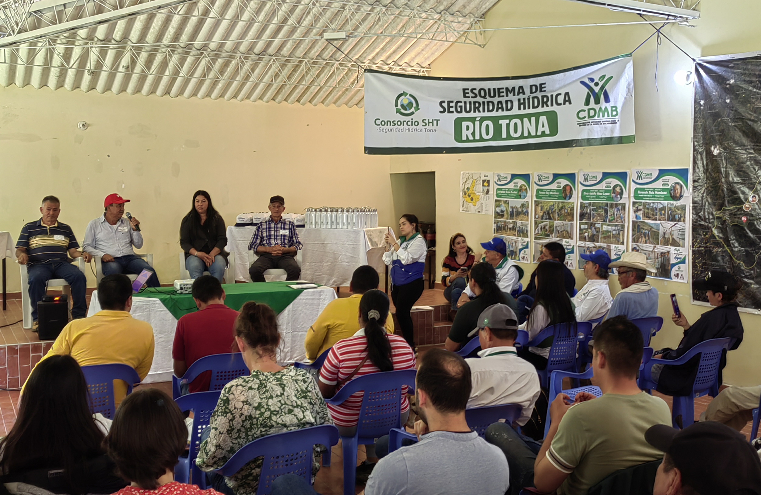 La CDMB lideró el Encuentro de Saberes y Entenderes con los actores sociales de la Unidad Hidrográfica río Tona