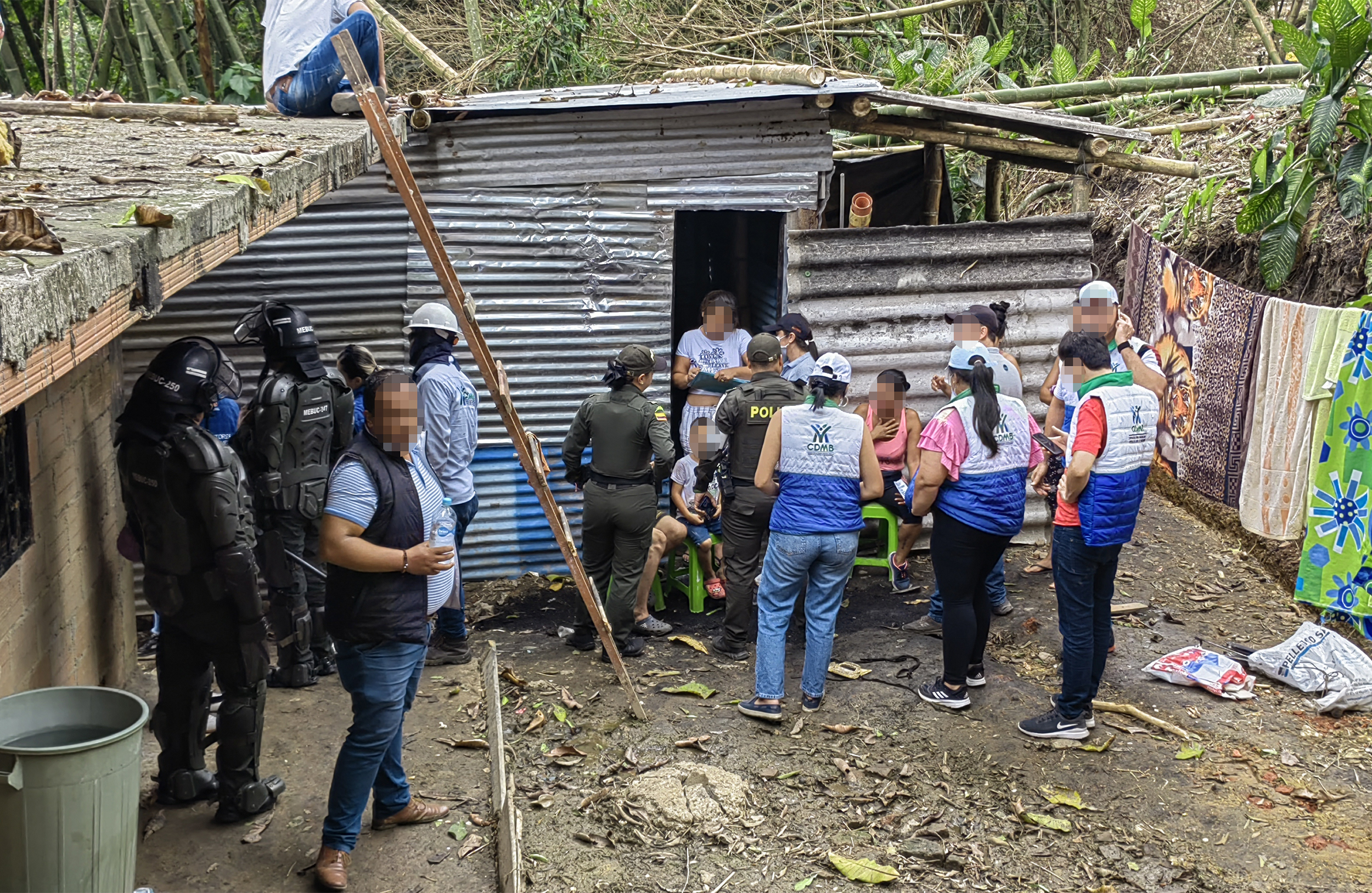 La CDMB recuperó predio en Bucaramanga devastado por invasores